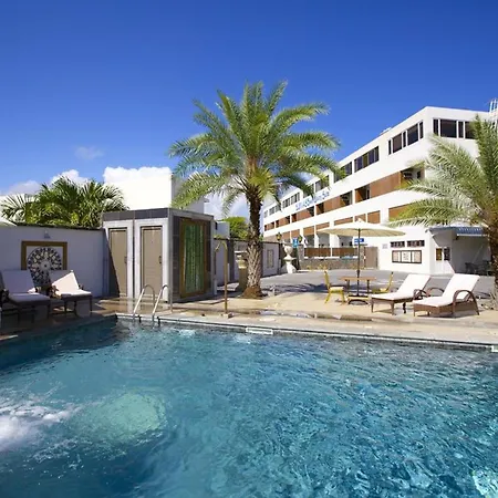 Modern Apartment In Grand Baie, Sea View, Shared Pool.